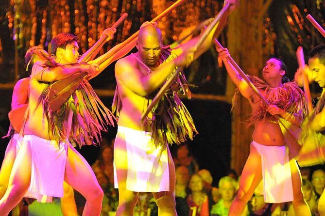 Kauai: Luau Kalamaku with Buffet Dinner and Show - Optional plantation train ride and premium seating: pay for what you care about