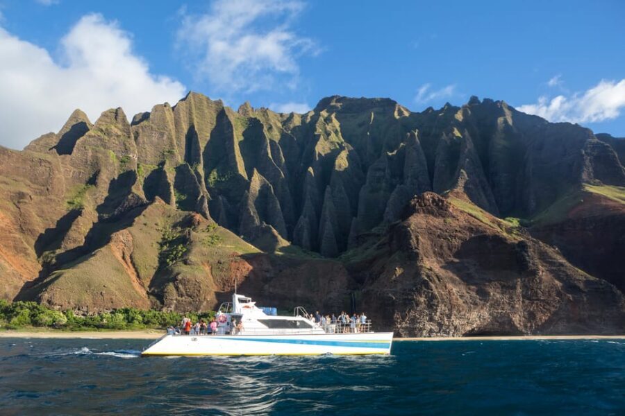 Kauai: Napali Sunset Dinner Cruise - The 65-Foot Catamaran Ride: Stable, Fast, and Sometimes Wet