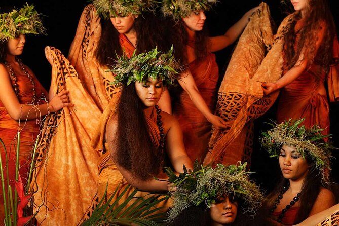 Luau Kalamaku on Kauai with Manor House 4-Course Dinner & Show - Walking to the Luau Pavilion: torches, timing, and “premium” feel